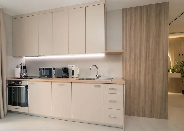 Appartamento Modern Escape With Balcony - Near The Ferry Port