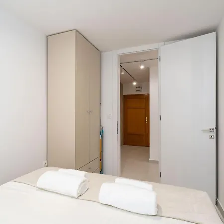 Modern Escape With Balcony - Near The Ferry Port Appartement Dubrovnik