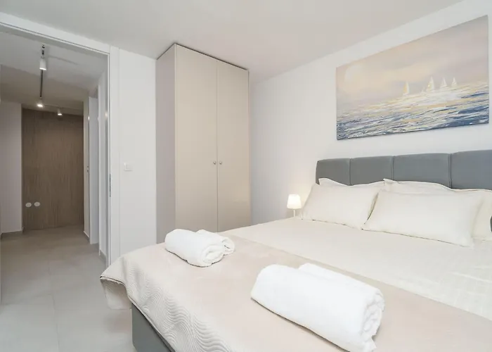Lejlighed Modern Escape With Balcony - Near The Ferry Port Dubrovnik