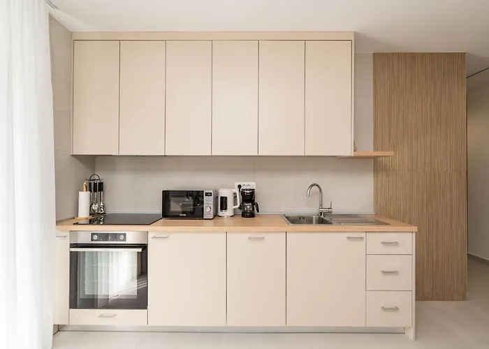 Modern Escape With Balcony - Near The Ferry Port * Dubrovnik