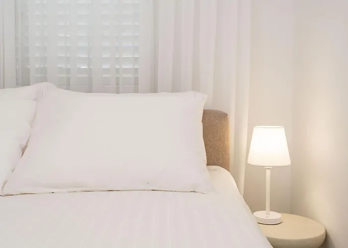 Lejlighed Modern Escape With Balcony - Near The Ferry Port *