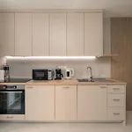 Modern Escape With Balcony - Near The Ferry Port شقة *