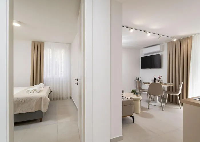 Modern Escape With Balcony - Near The Ferry Port Lägenhet Dubrovnik